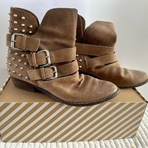 LF ankle bootie